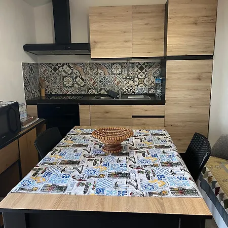 Pommy House Apartment